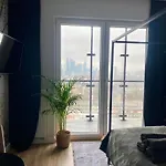 Chillout View & Pleasure - Wola Tower 15th Floor *