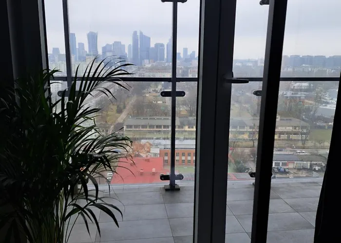 Chillout View & Pleasure - Wola Tower 15th Floor وارسو