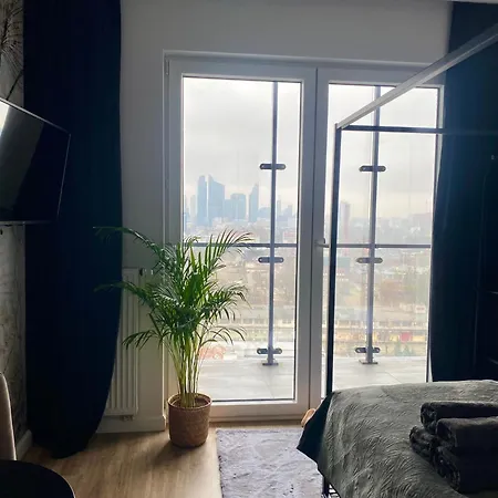 Chillout View & Pleasure - Wola Tower 15th Floor *