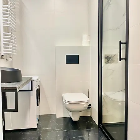 Chillout View & Pleasure - Wola Tower 15th Floor Varsavia